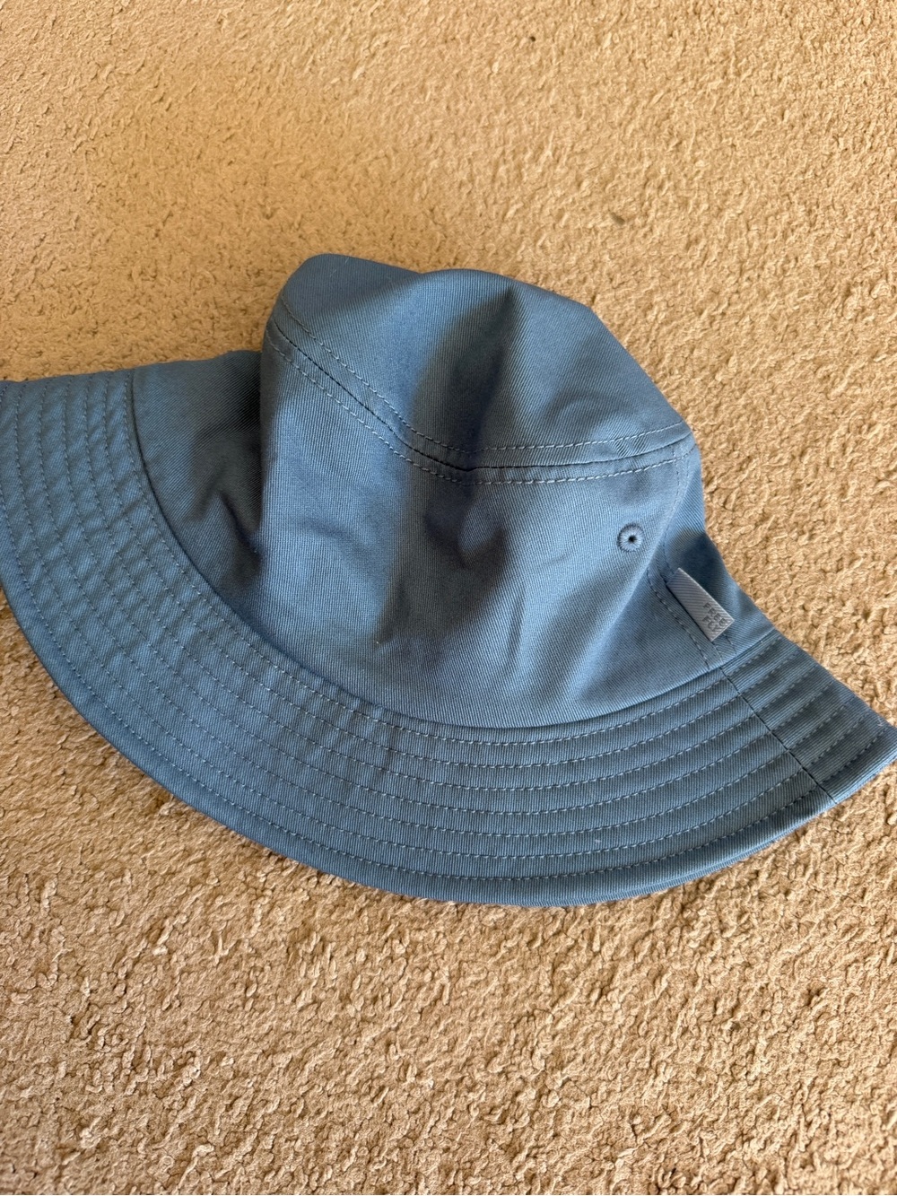 Free fly bucket hat